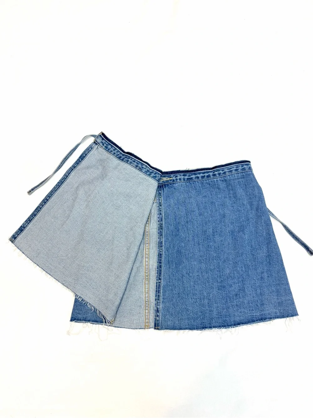PacSun Denim Wrap Mini Skirt 27 Raw Waistband Frayed Hem Medium Wash Y2K